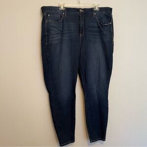 Torrid Premium Sky High Skinny Jeans Women’s‎ Size 24R Medium Wash